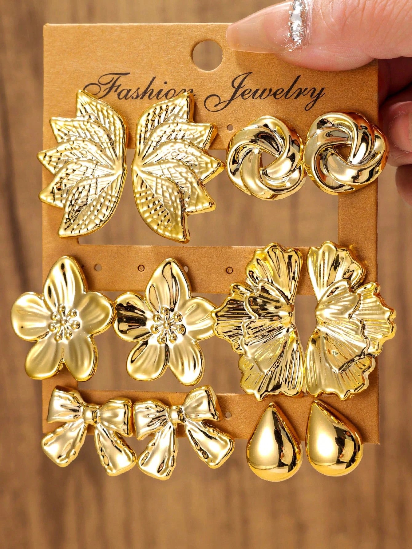 12pcs Fashionable Light weigh Earring
